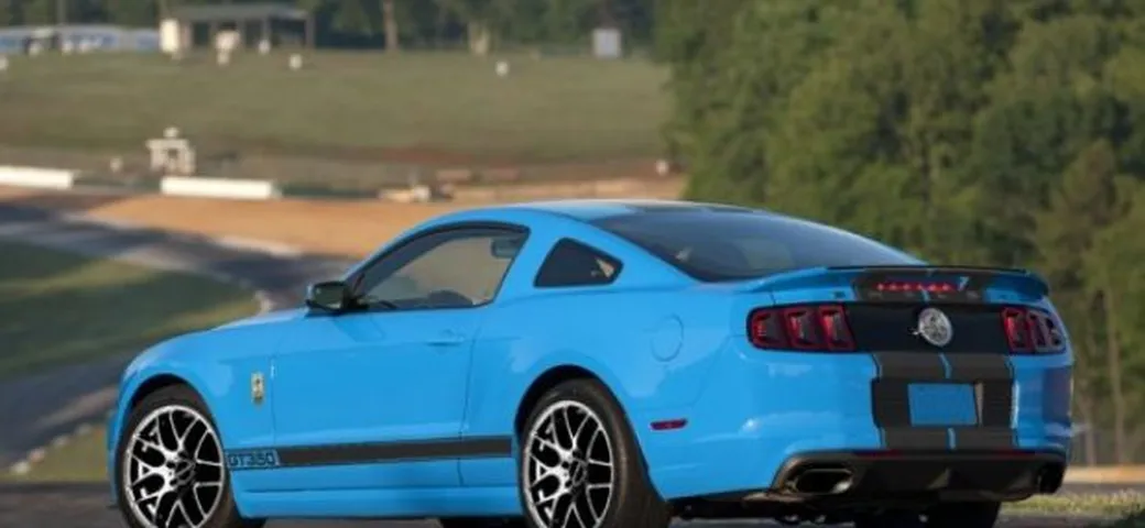 Ford Mustang Shelby GT350: prime immagini ufficiali