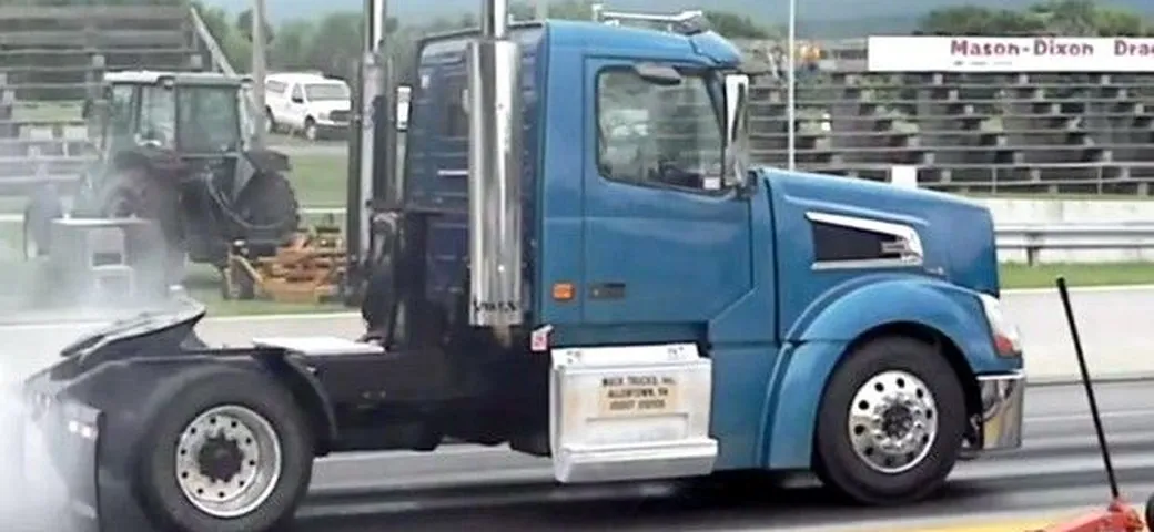 Un Truck veloce come una Corvette? Guarda il video!