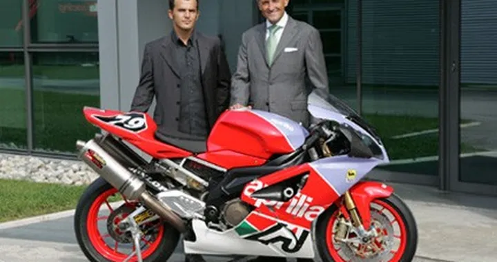 Ecco il vincitore del concorso Aprilia: "RSV in pista con la tua livrea"