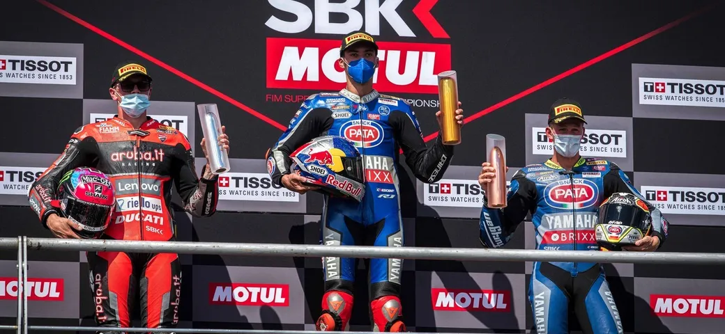 SBK Most: Razgatlioglu trionfa in Gara-1, Rea KO!