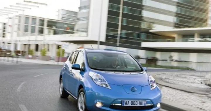 Nissan Leaf: le sue batterie possono alimentare una abitazione