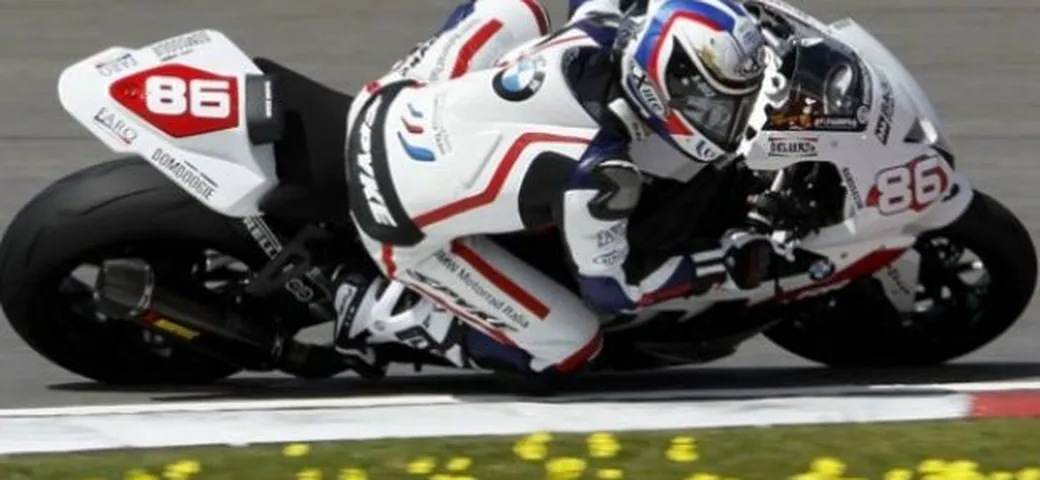 Superstock e Supersport: a Portimao dominano Badovini e Laverty
