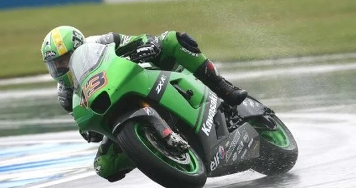 MotoGP a Donington: foto dei piloti Kawasaki