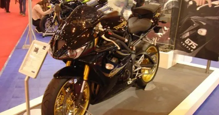 Salone di Parigi: Triumph Daytona 675 SE