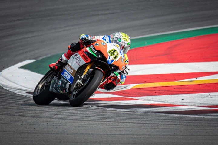 ingrandisci immagine