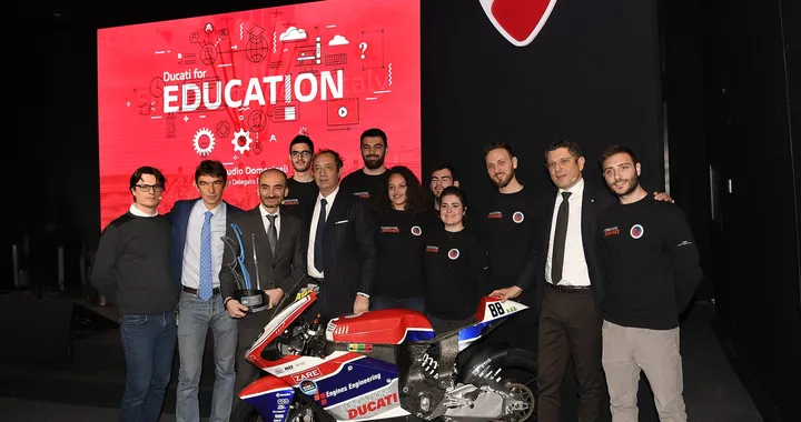 Ducati Moto Student: gli studenti progettano una moto e ci gareggiano [Video]