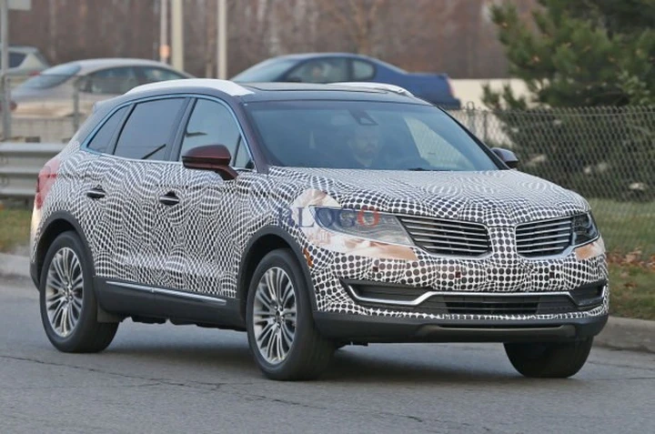 Nuove foto spia della Lincoln MKX