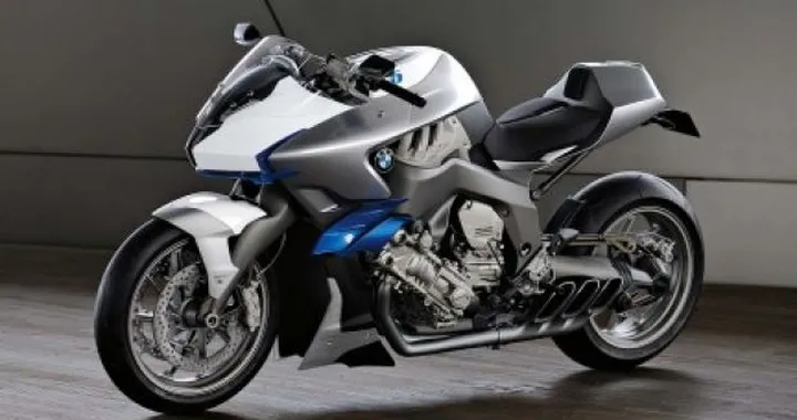 BMW prepara una K1600R?