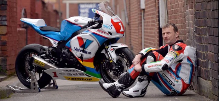 Bruce Anstey ritorna alle corse dopo la battaglia contro il tumore
