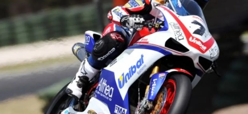 WSBK a Phillip Island: Checa su Fabrizio e Haslam nella prima sessione di prove ufficiali