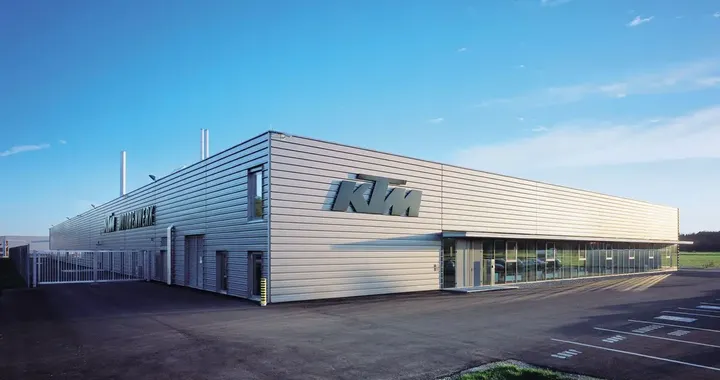 KTM AG: piano di ristrutturazione e supporto finanziario di Bajaj