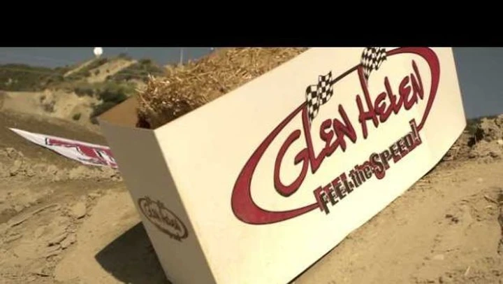 L'allenamento dei più forti del Supercross 2012...ripreso dall'alto /video