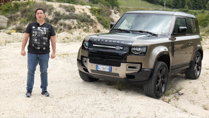 Land Rover Defender 90 P400 MHEV: prova su strada e in off-road
