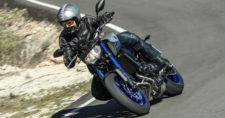 Yamaha MT-09 M.Y. 2016: primo contatto
