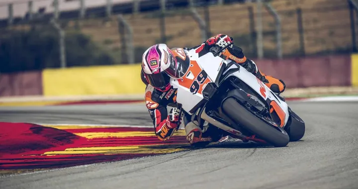 KTM 990 RC R Track: la versione pistaiola da 135 CV