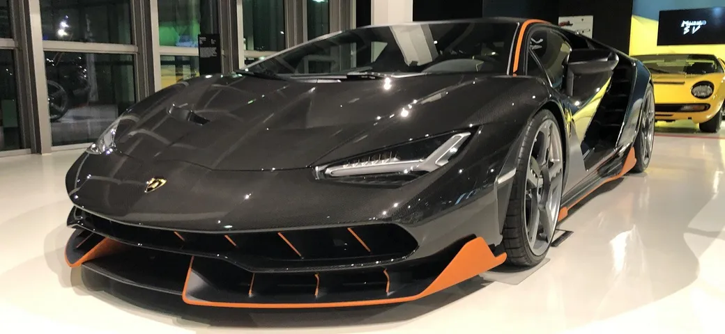 Museo Lamborghini e Polo storico: visita al mito