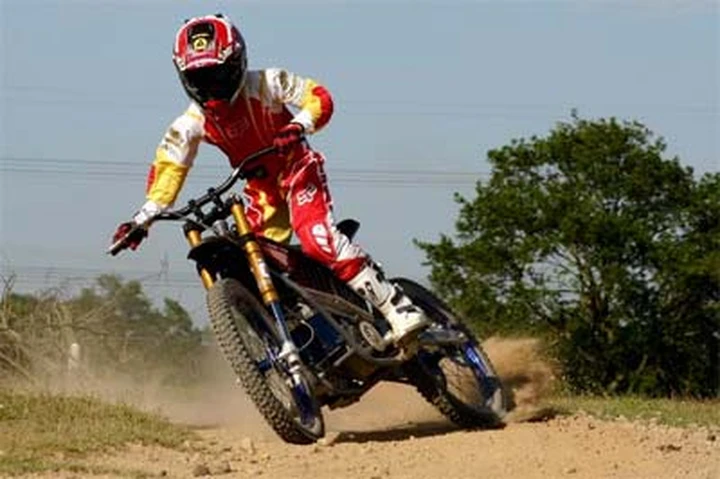 Blade T6 - il  cross ecologico