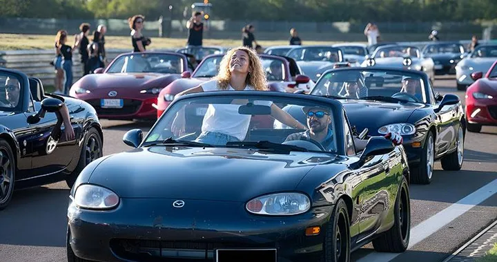 Mazda MX-5 Homura protagonista al Minardi Day 2025