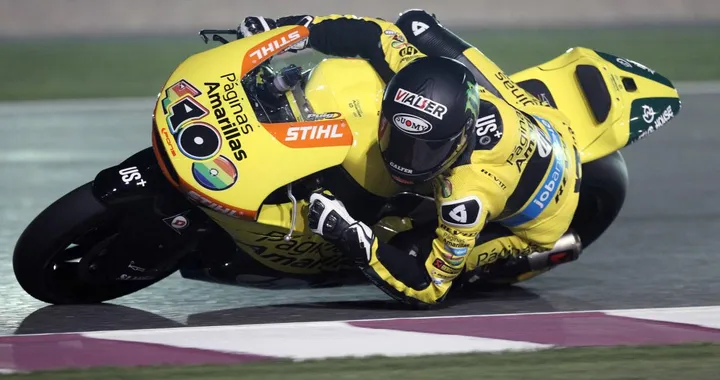 Moto2, Test Losail Day1: Rins svela le carte, ma Lowes e Nakagami incalzano