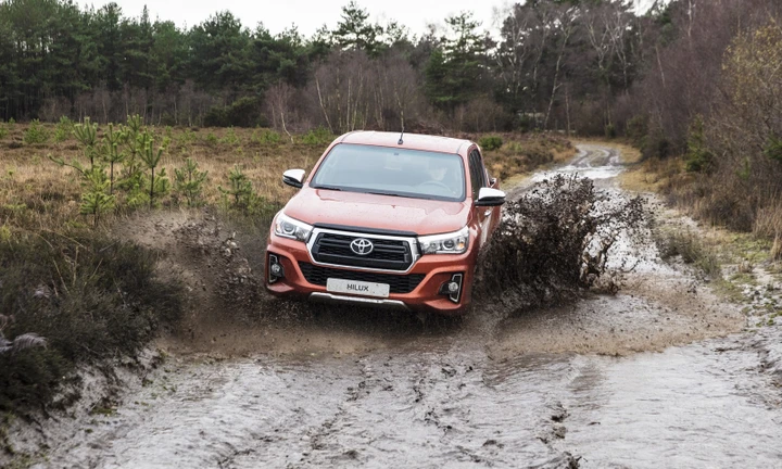 Toyota Hilux: versione speciale per i 50 anni del pick-up