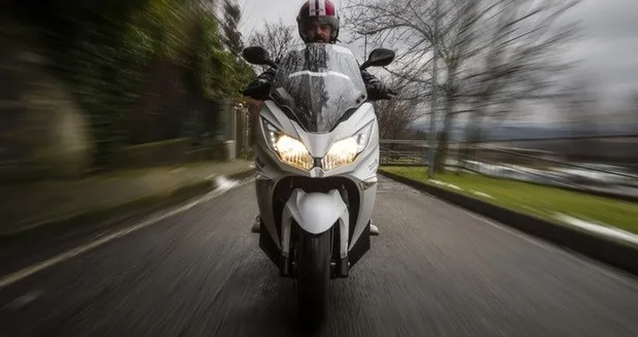 Kawasaki: in arrivo nuovi scooter J125 e J500?