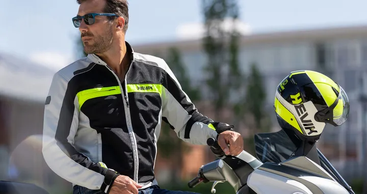 Hevik Scirocco: la giacca per combattere il caldo cittadino