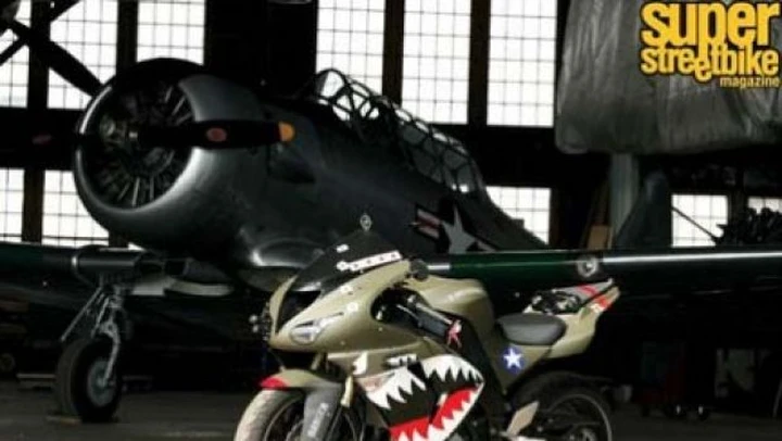 Special: Kawasaki ZX-10R P-40 Replica
