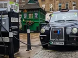 L'auto elettrica rallenta pesantemente in UK: il governo vara un piano di incentivi