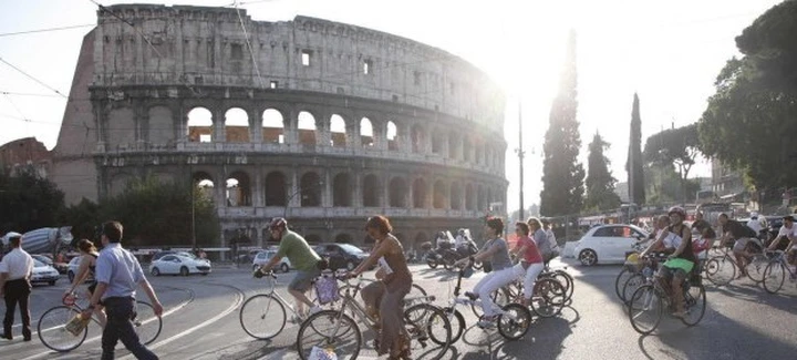 Automobilisti VS Pedoni VS Ciclisti: la guerra infinita