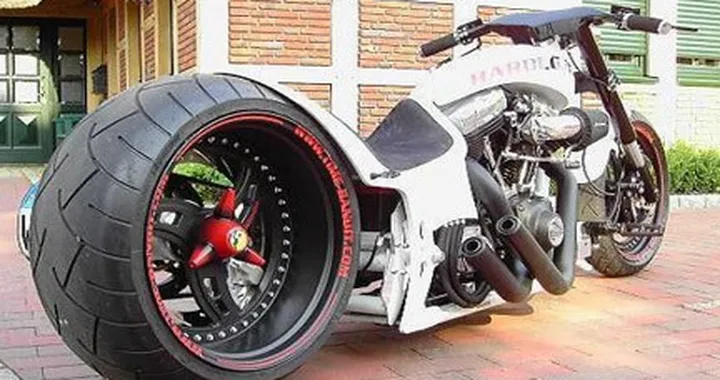 Time Bandit, Drag Style Hardcore Harley Davidson