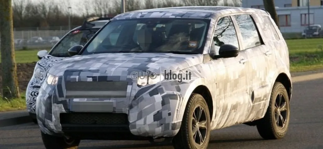 Land Rover L550: foto spia della nuova Freelander