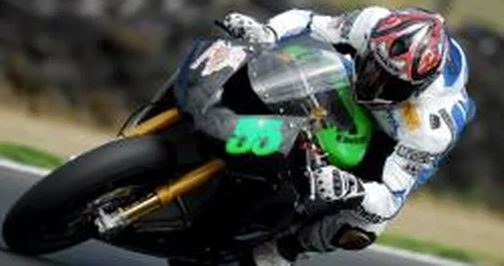 SBK: Kawasaki PSG-1 in crescita nei test Pirelli