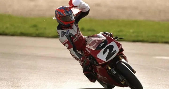 Finale incandescente in Qatar. I precedenti storici del Mondiale SBK