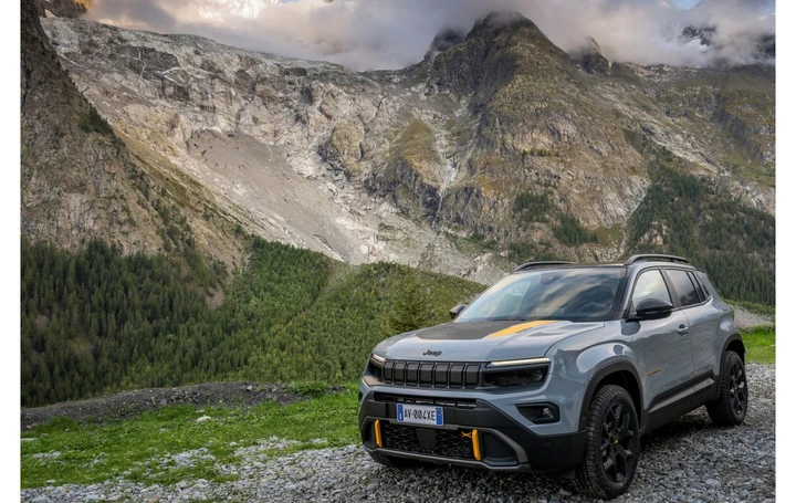 Jeep Avenger è la regina dei SUV in Italia, in questo scorcio di 2025