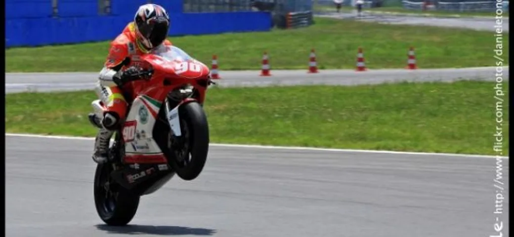 Scatto in Corsa: Ducati Desmo Challenge a Monza