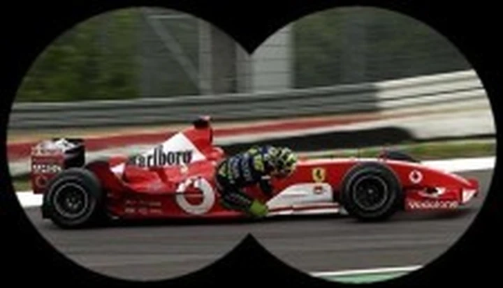 Valentino Rossi: test a Valencia con la Ferrari