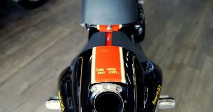 Foto del giorno: Cafè Racer un pò crazy...