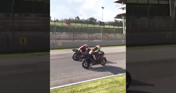 Sfida in casa Ducati, MotoE Vs. MotoGP: il video della partenza