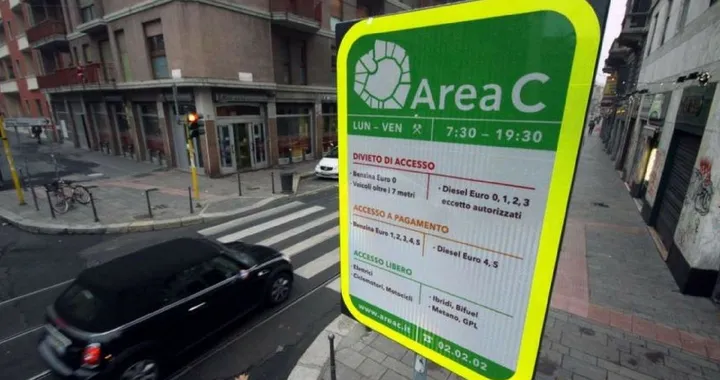 Milano: da ottobre 2019 le auto ibride pagheranno per entrare nell'Area C