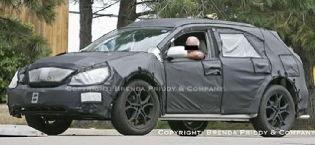 Lexus JX: nuova crossover in arrivo?