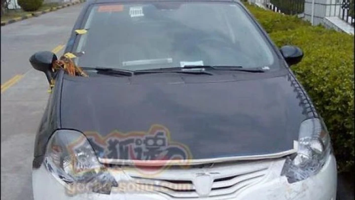 Foto spia della Roewe 250