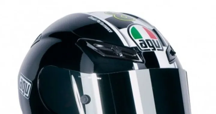 AGV festeggia Valentino Rossi con "Celebr-8"