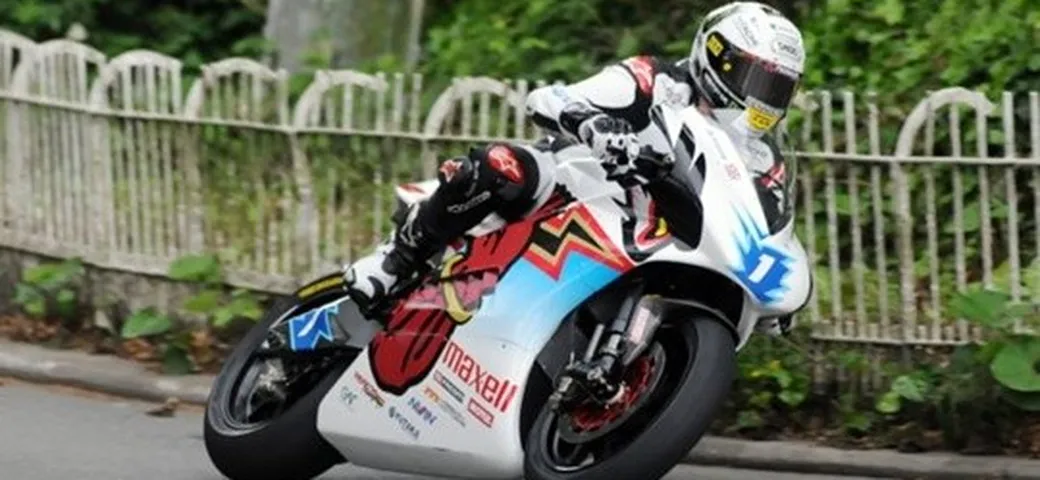 TT Zero 2014: McGuinness finalmente in trionfo con la Mugen