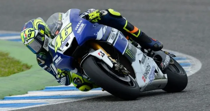 Rossi: "Soddisfatto perchè competitivo nei tre giorni"; Lorenzo: "Ogni tracciato fa storia a sè"