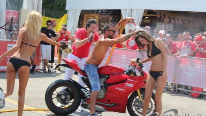 WDW 2012: Bike Wash, il tocco della passione