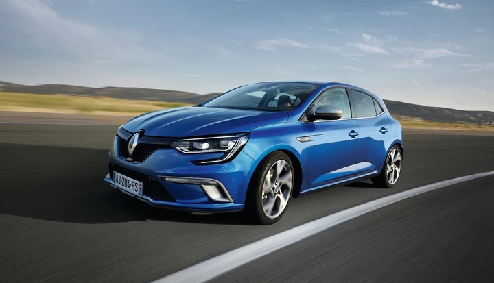 Renault Megane GT in pista a Le Mans [Video]