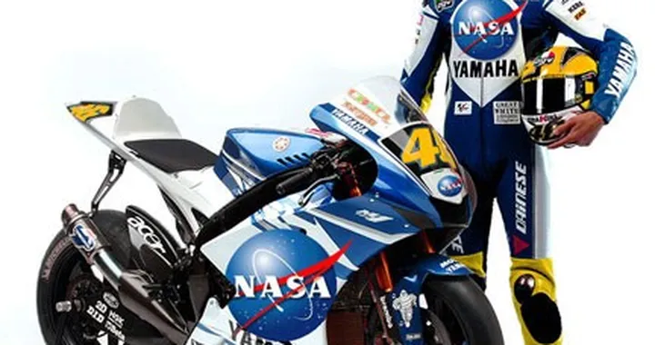 Foto del giorno: Nasa nuovo sponsor di Rossi