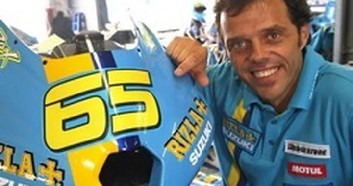 Loris Capirossi in gara nel Suzuki Tempest Rally