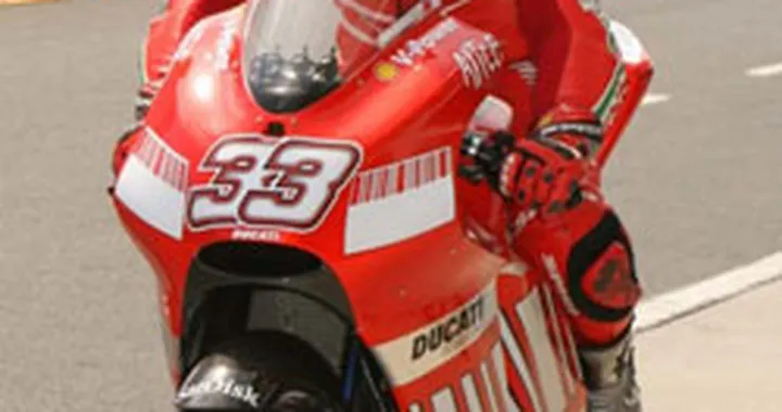 MotoGP: bene Stoner, Melandri in ripresa