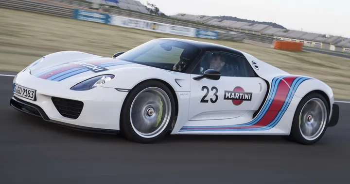 Al Nurburgring con le Porsche 918 [Video]